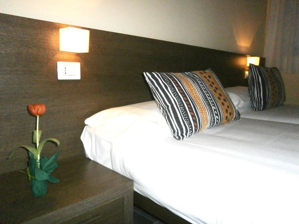 Hotel Il Mulinum Porlezza Habitación foto
